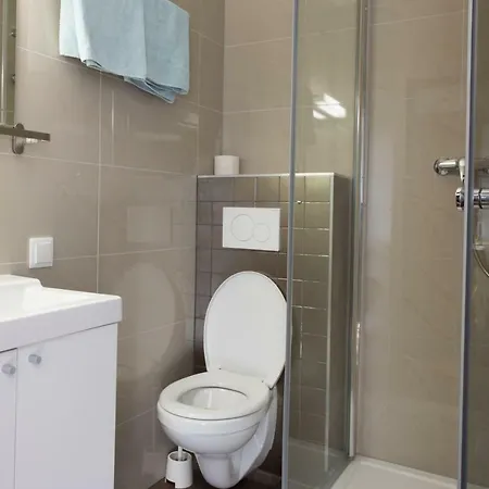 Rosenhof Gæstehus 3*